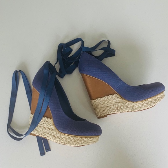 BCBGMaxazria Gazelle Ankle Tie Platform Wedges - Picture 3 of 8